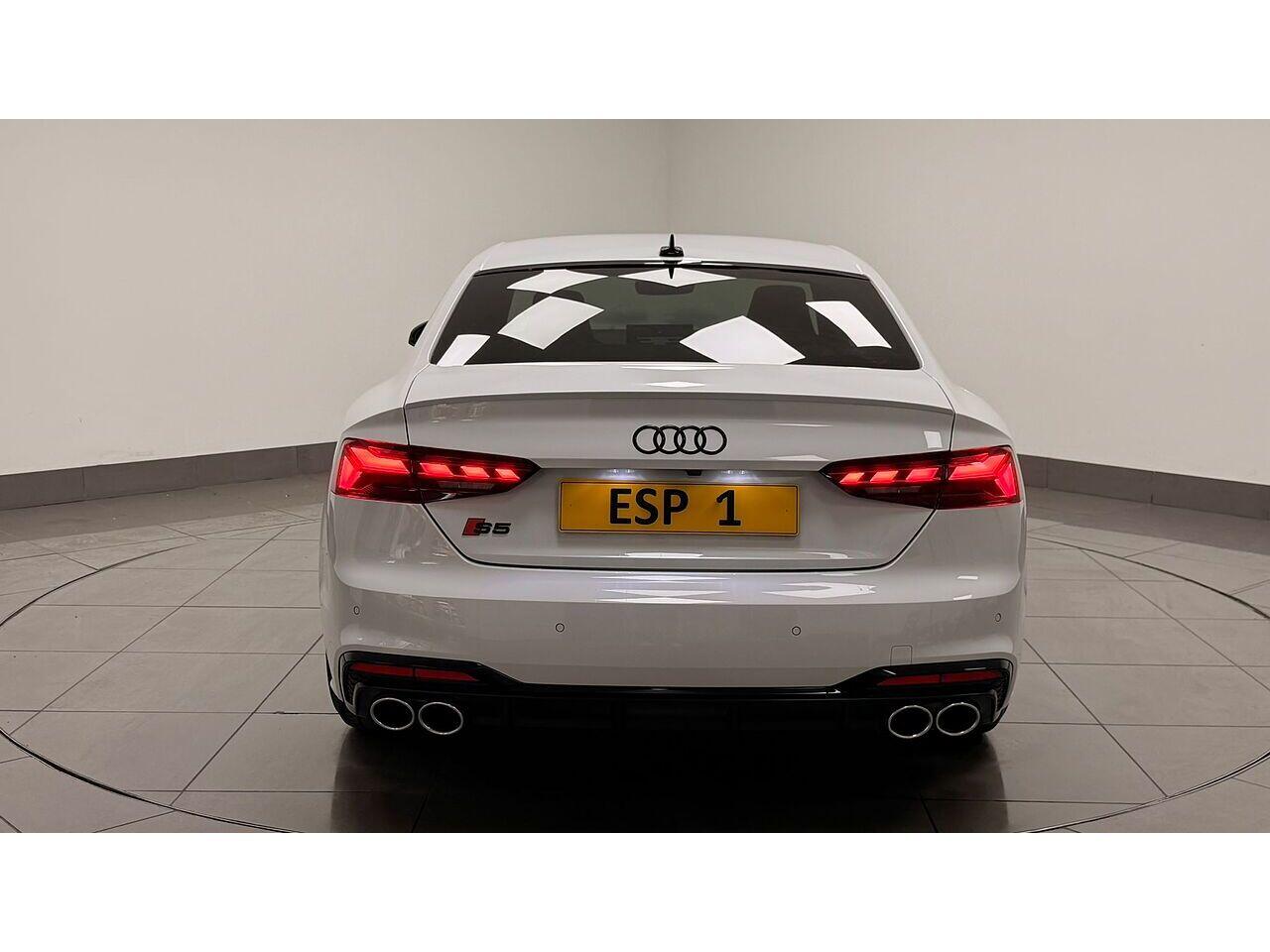Audi S5 view 7