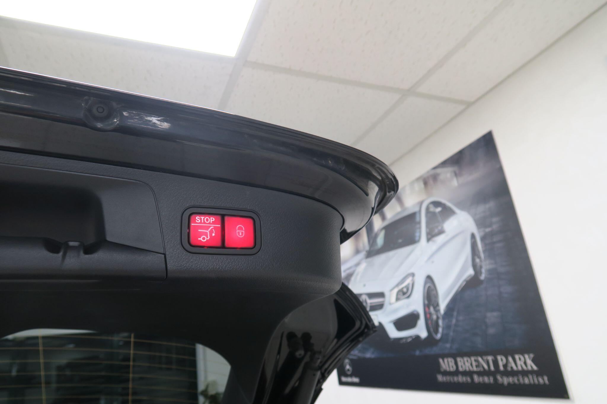 Mercedes-Benz Gla view 16
