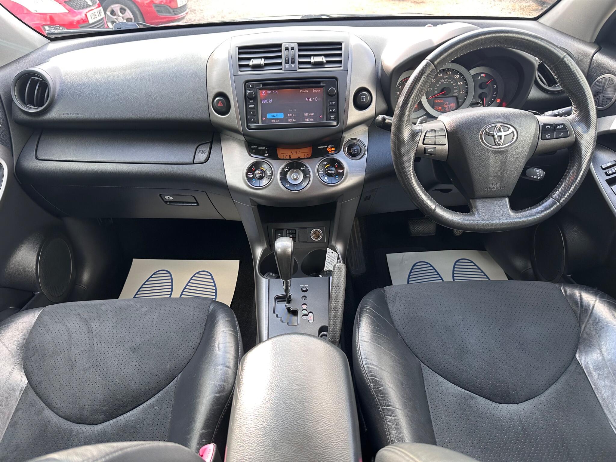 Toyota Rav4 view 25