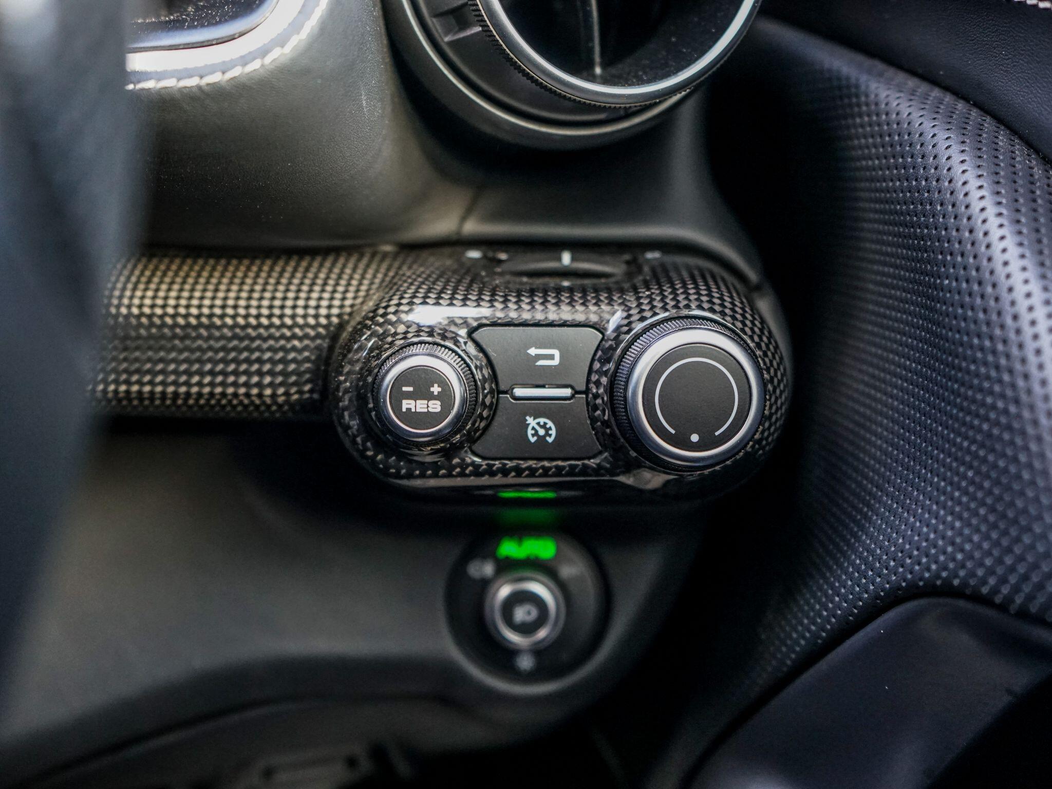 Ferrari 812 view 28
