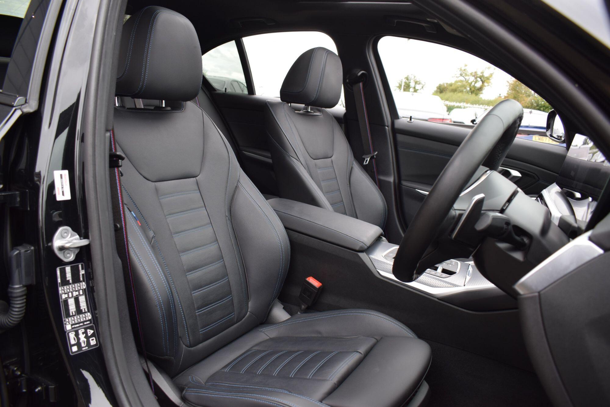 BMW 3 Series view 12