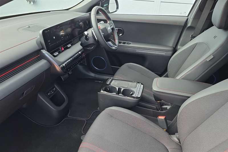 Hyundai Ioniq 5 view 13