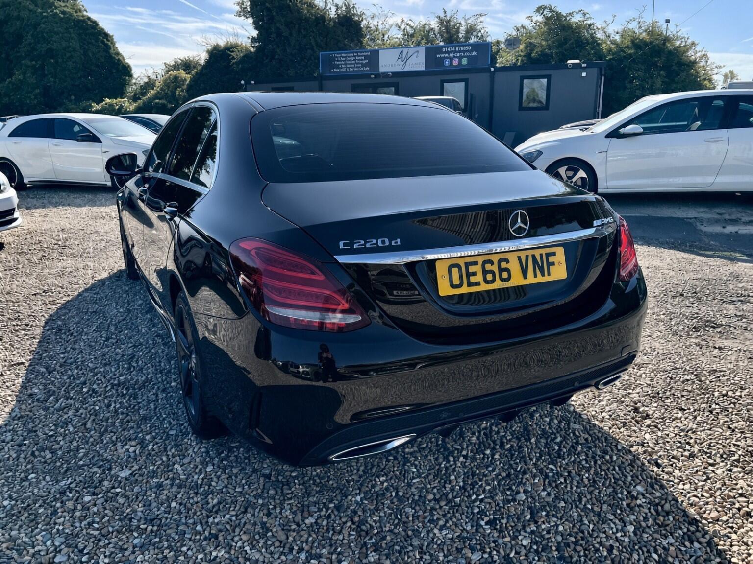 Mercedes-Benz C-Class view 6