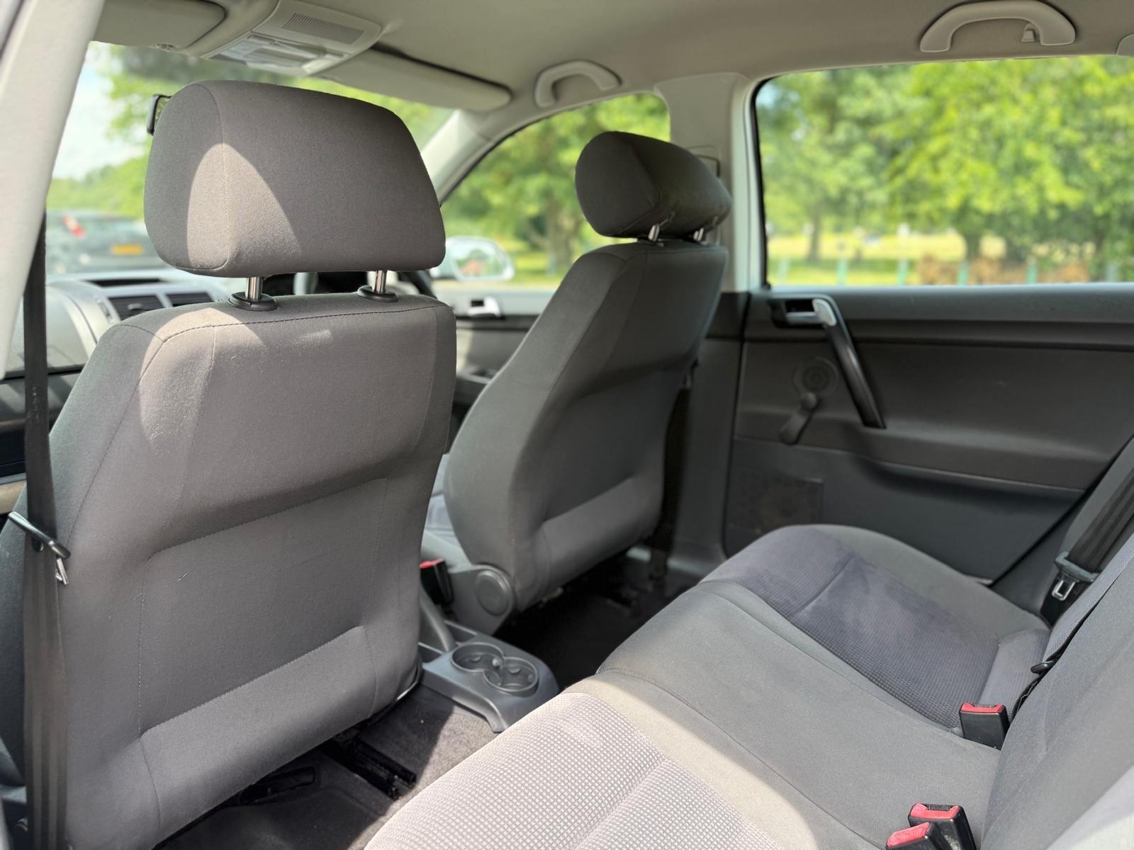 Volkswagen Polo view 33