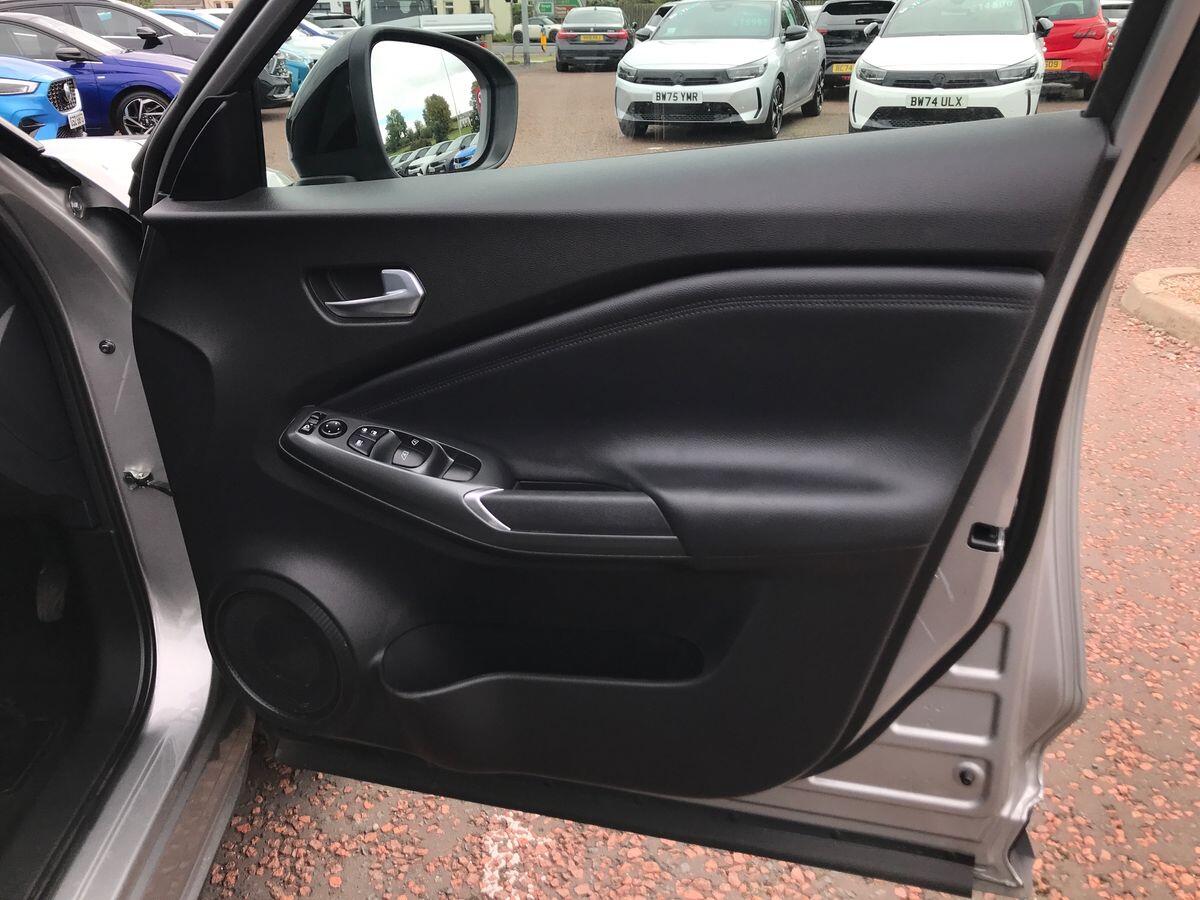 Nissan Juke view 16
