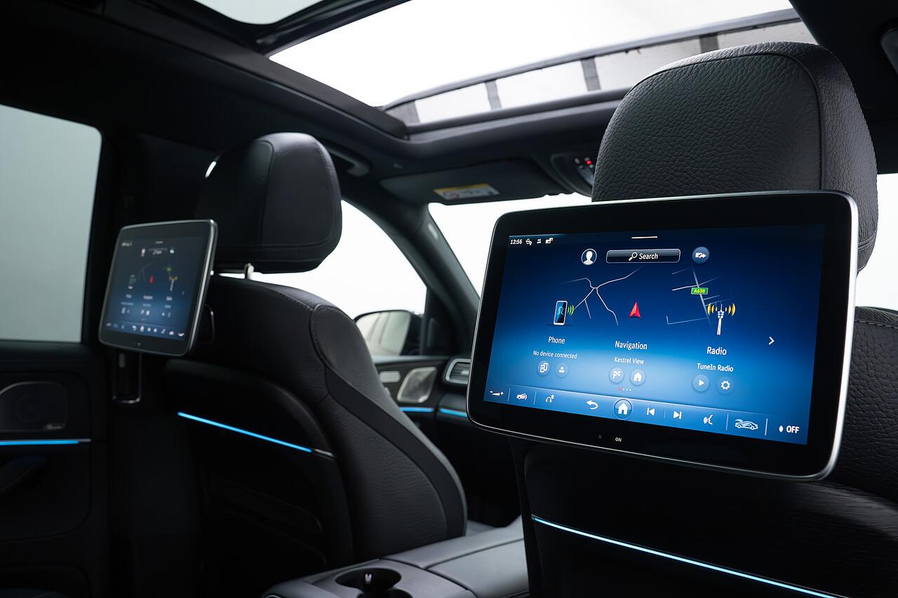 Mercedes-Benz GLS view 24
