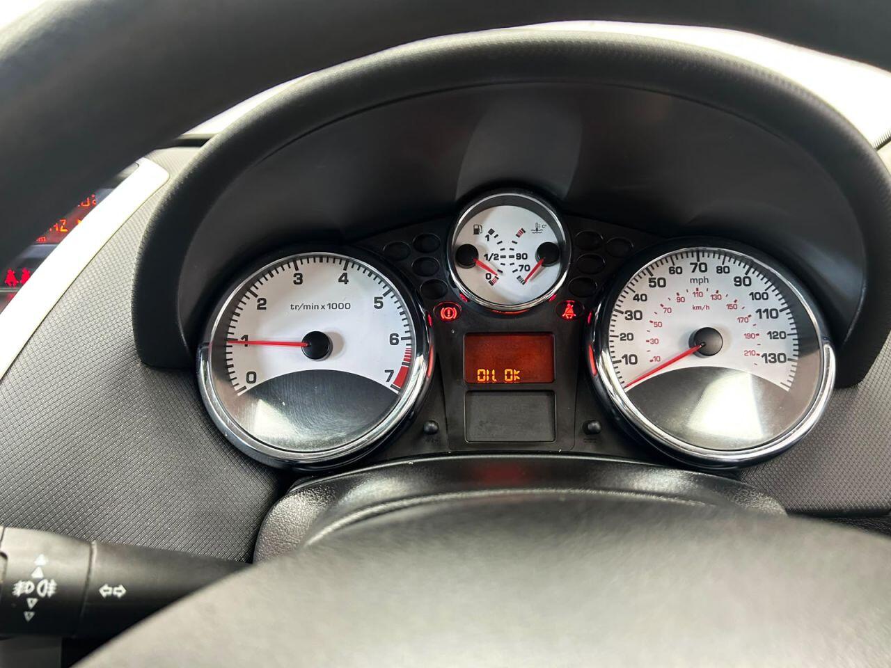 Peugeot 207 view 17