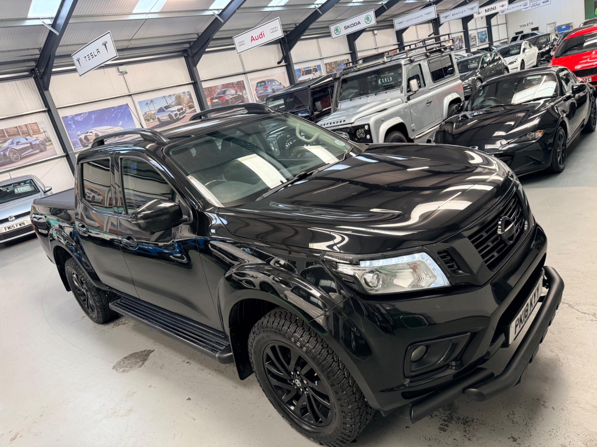 Nissan Navara view 2