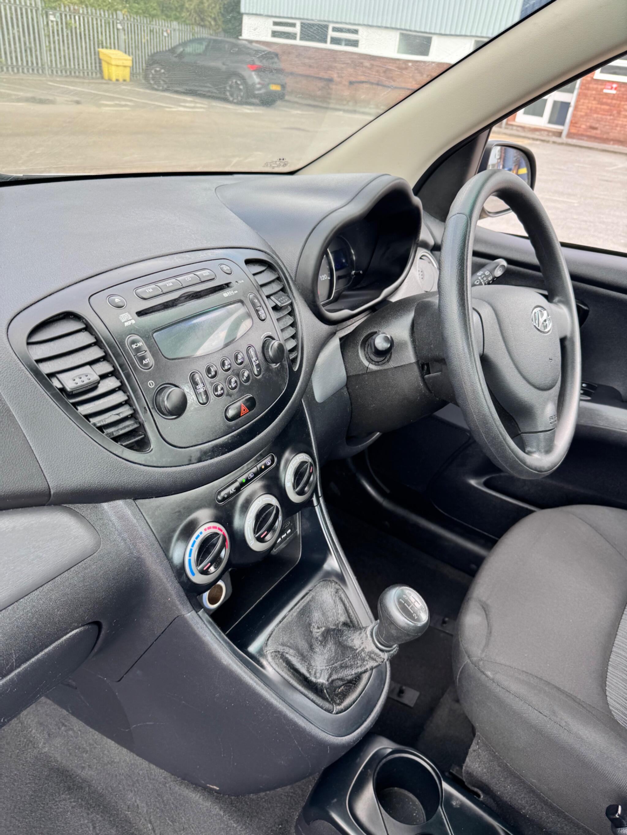 Hyundai I10 view 21