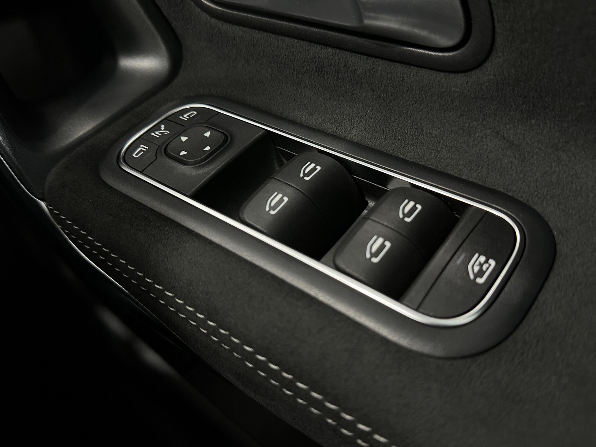 Mercedes-Benz A-Class view 19