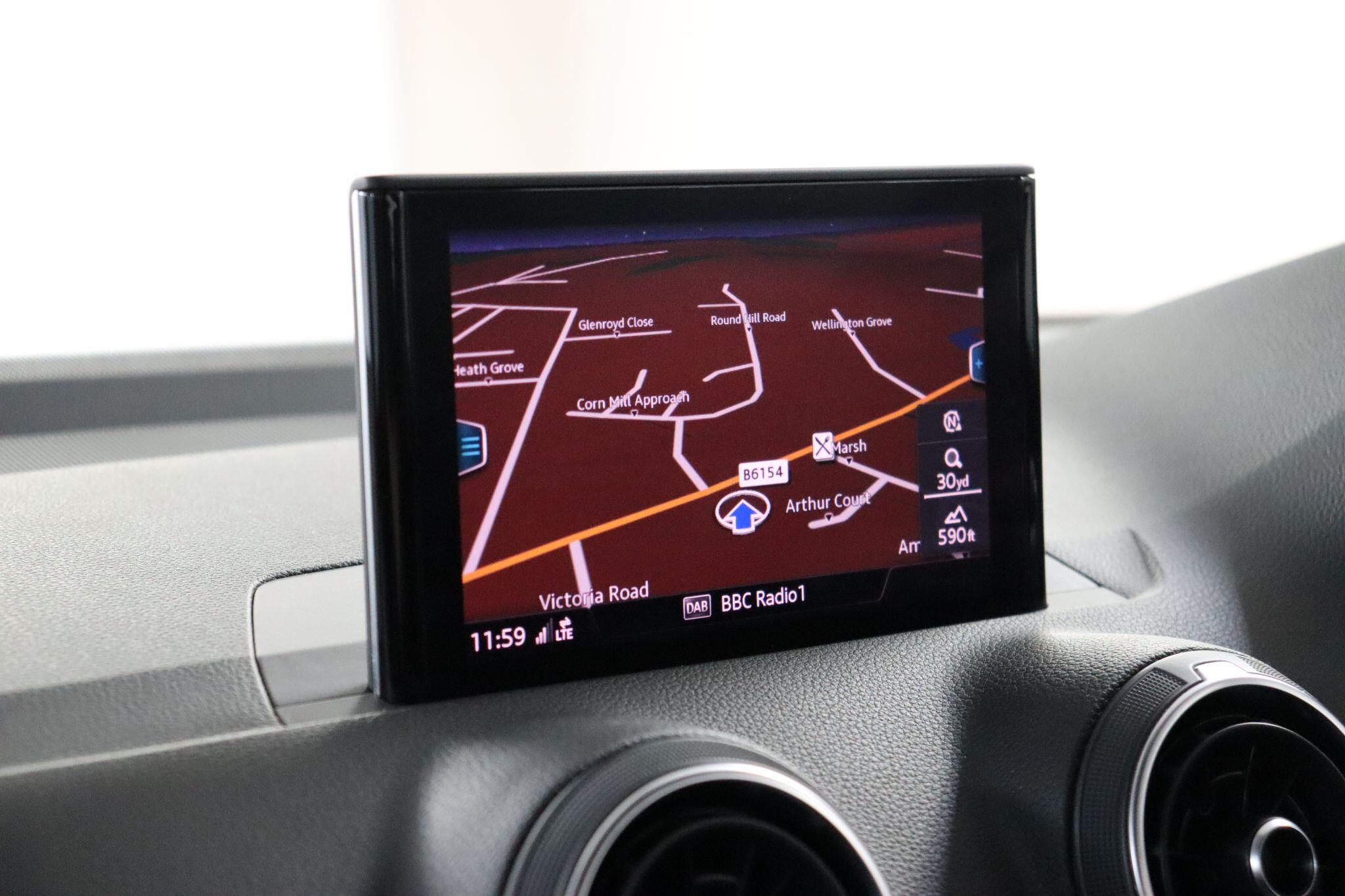 Audi Q2 view 37