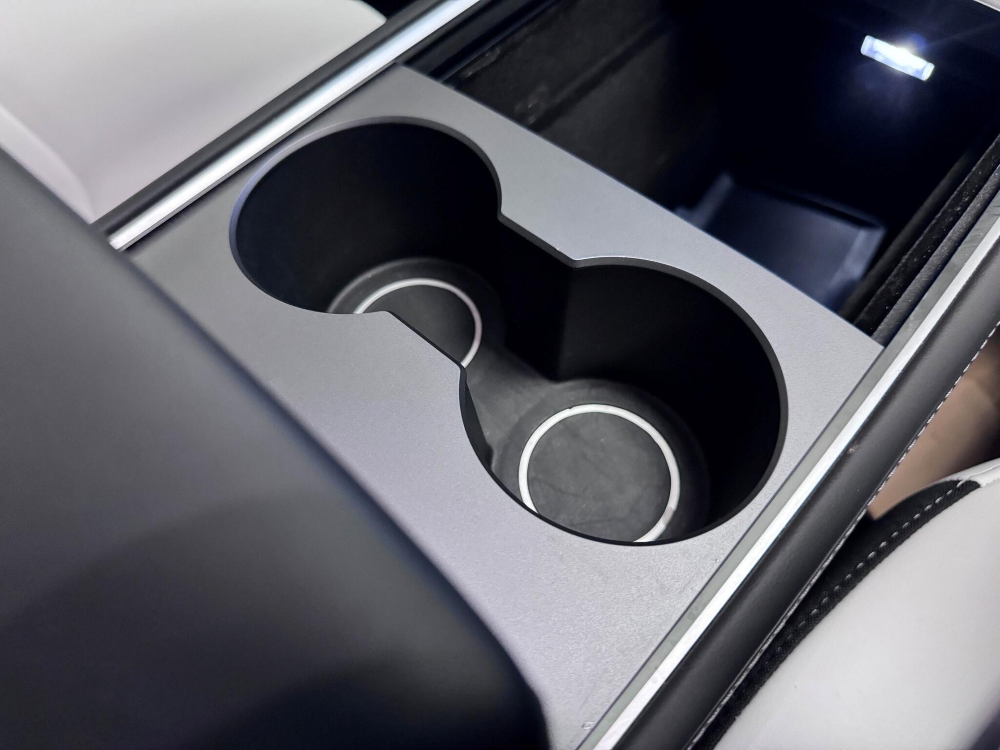 Tesla Model Y view 37