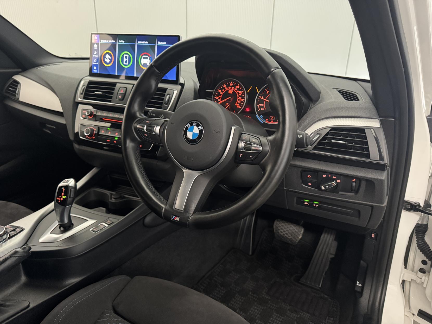 BMW 1 Series view 37