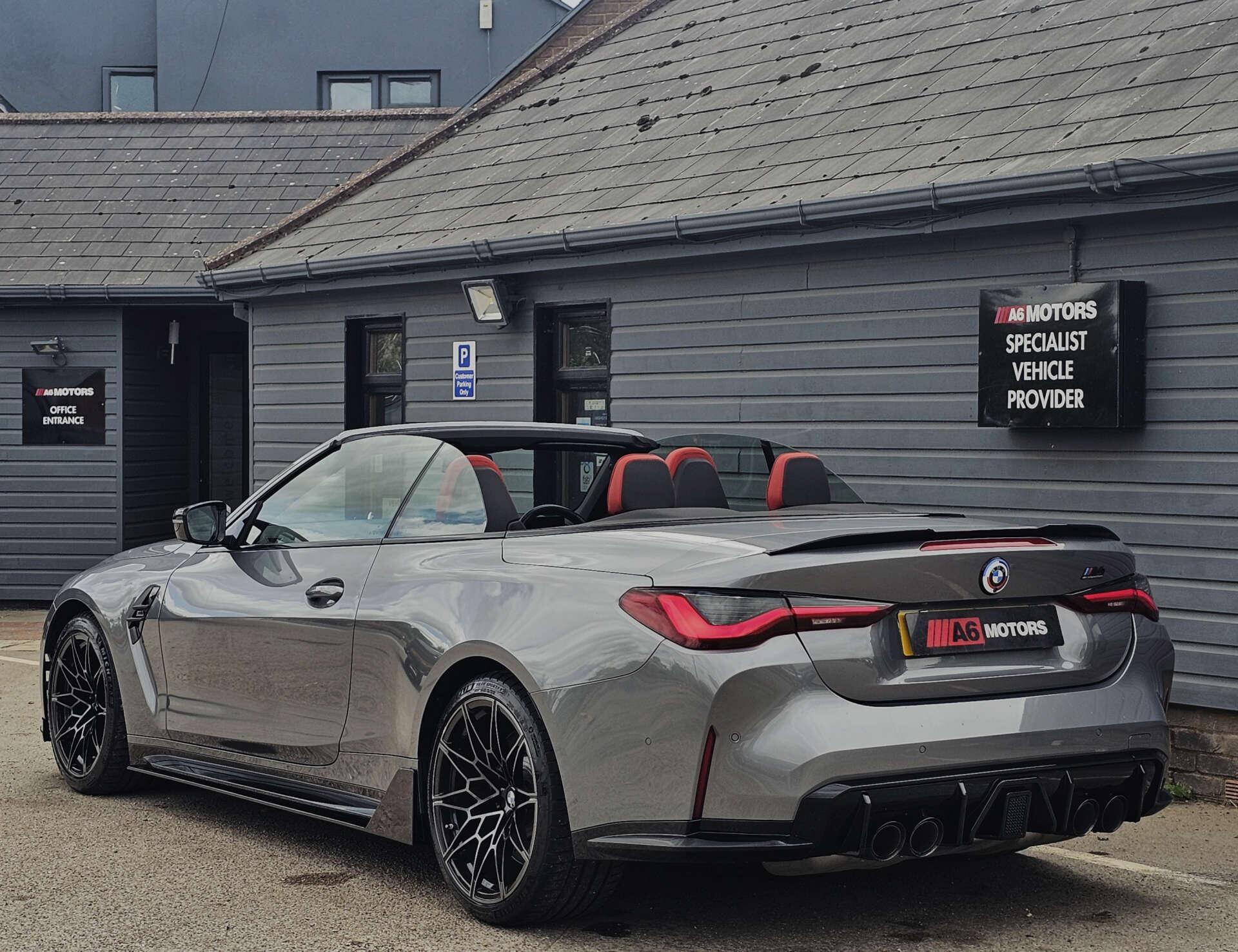 BMW M4 view 22