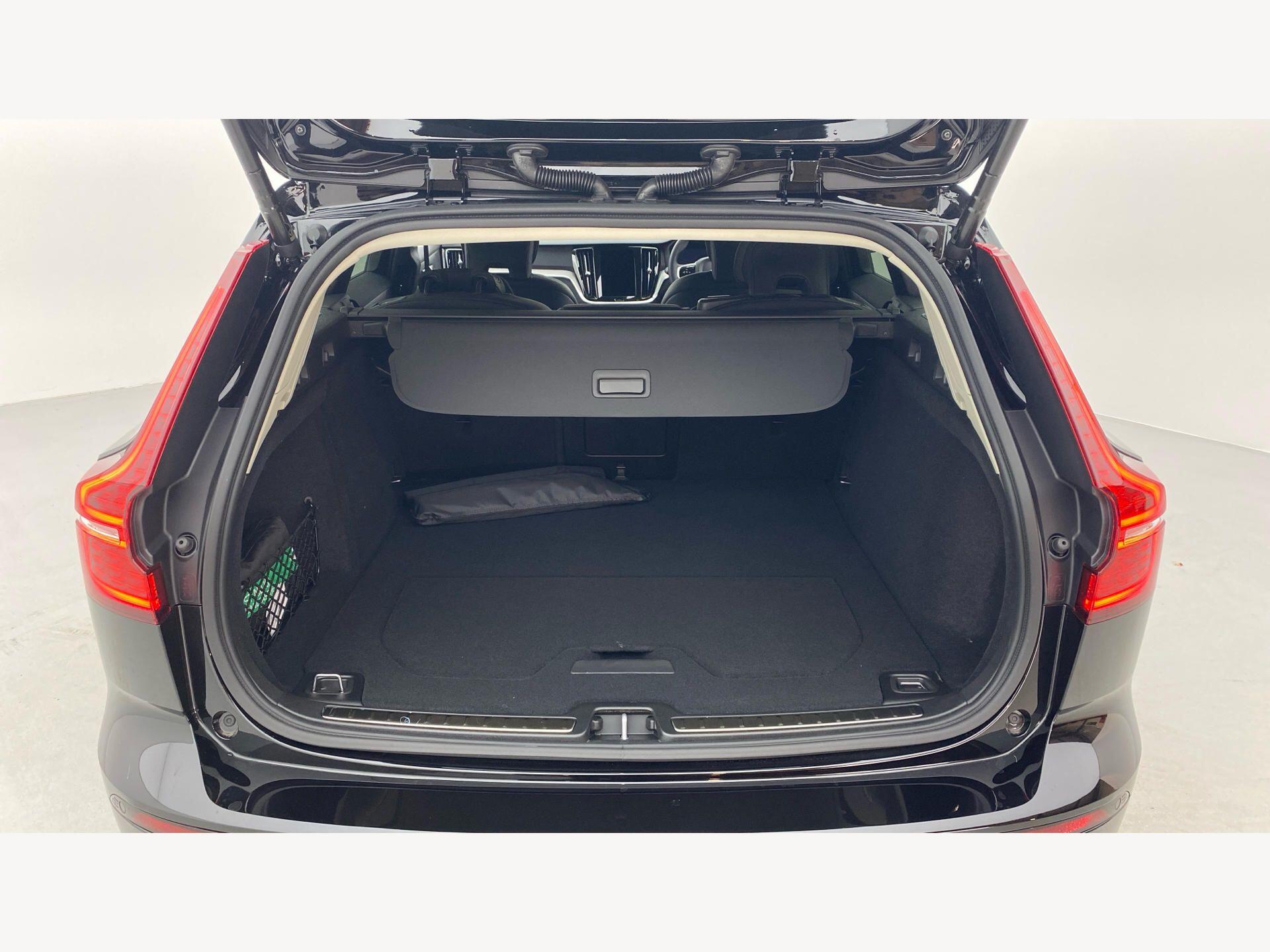 Volvo V60 view 16