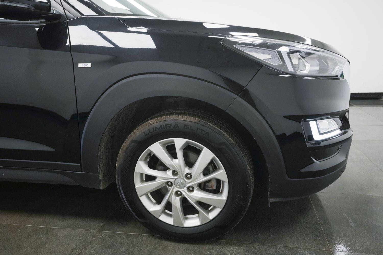 Hyundai Tucson view 4