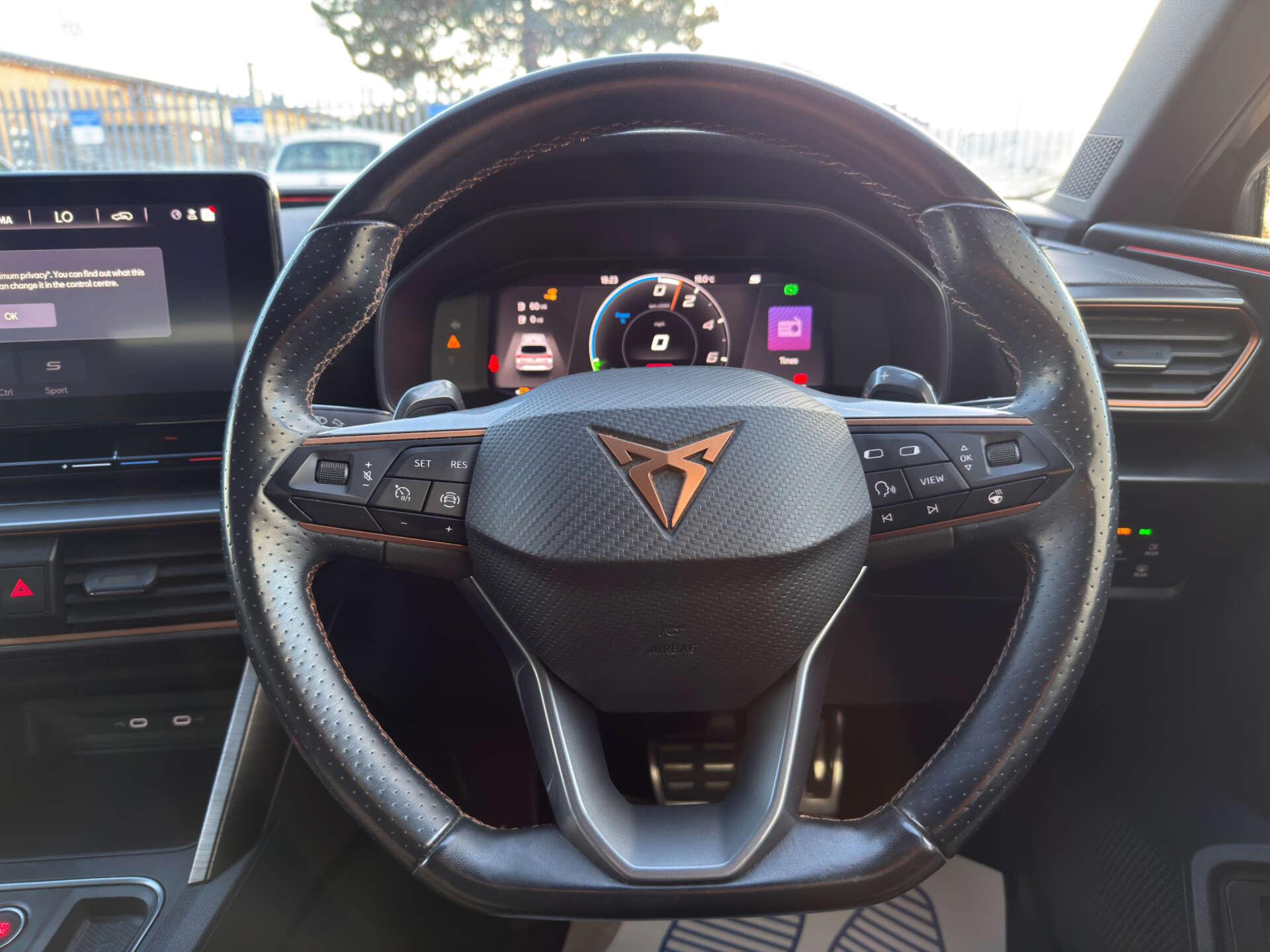 Cupra Leon view 45