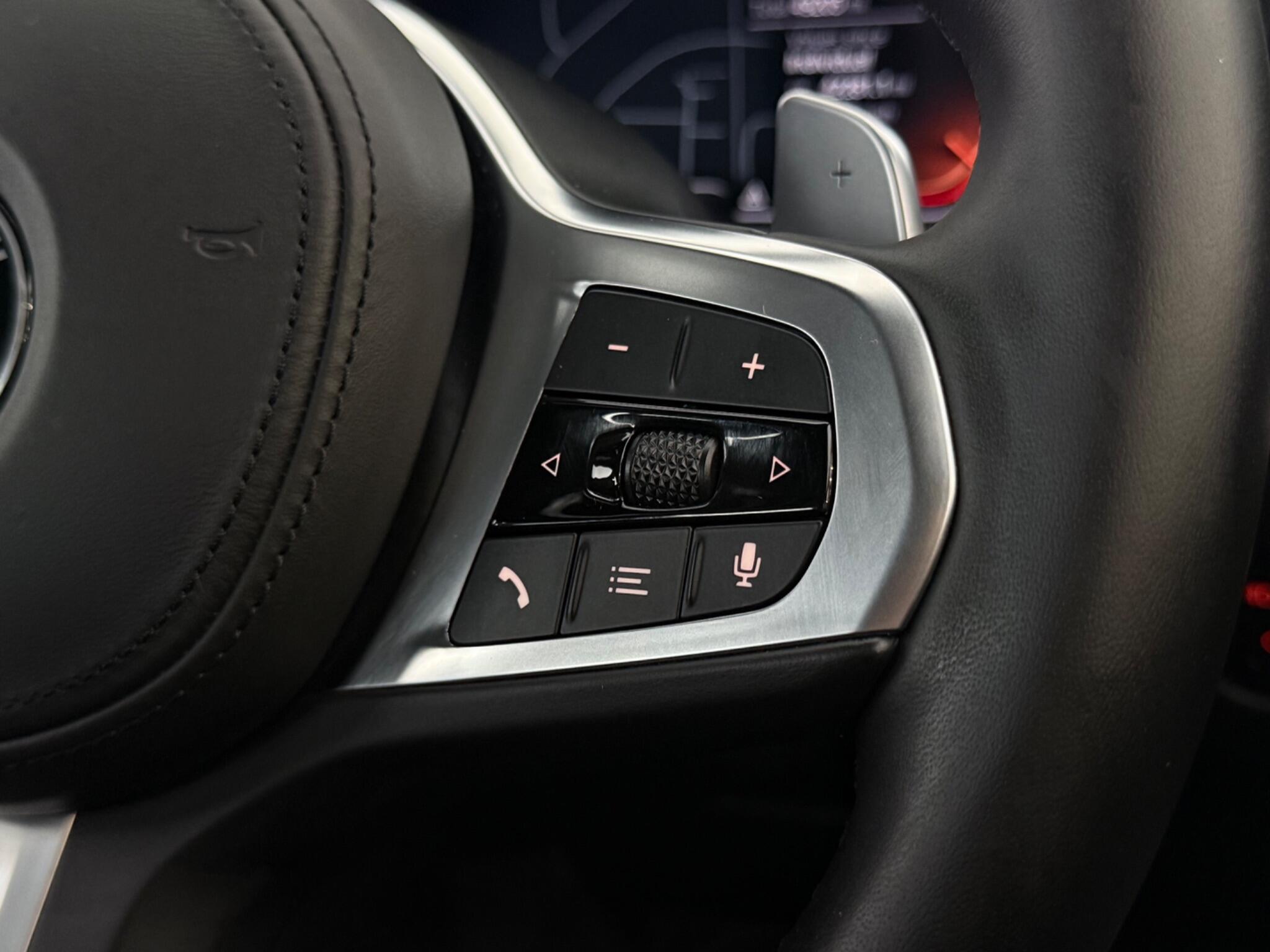 BMW 3 Series view 16