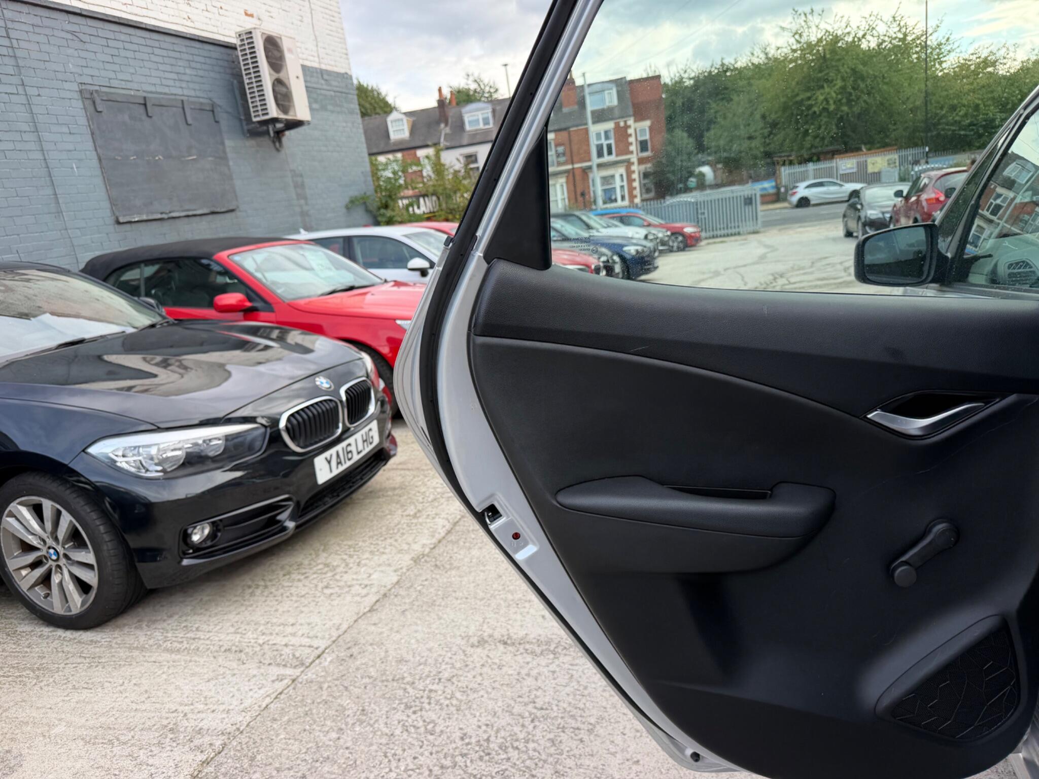 Hyundai Ix20 view 25