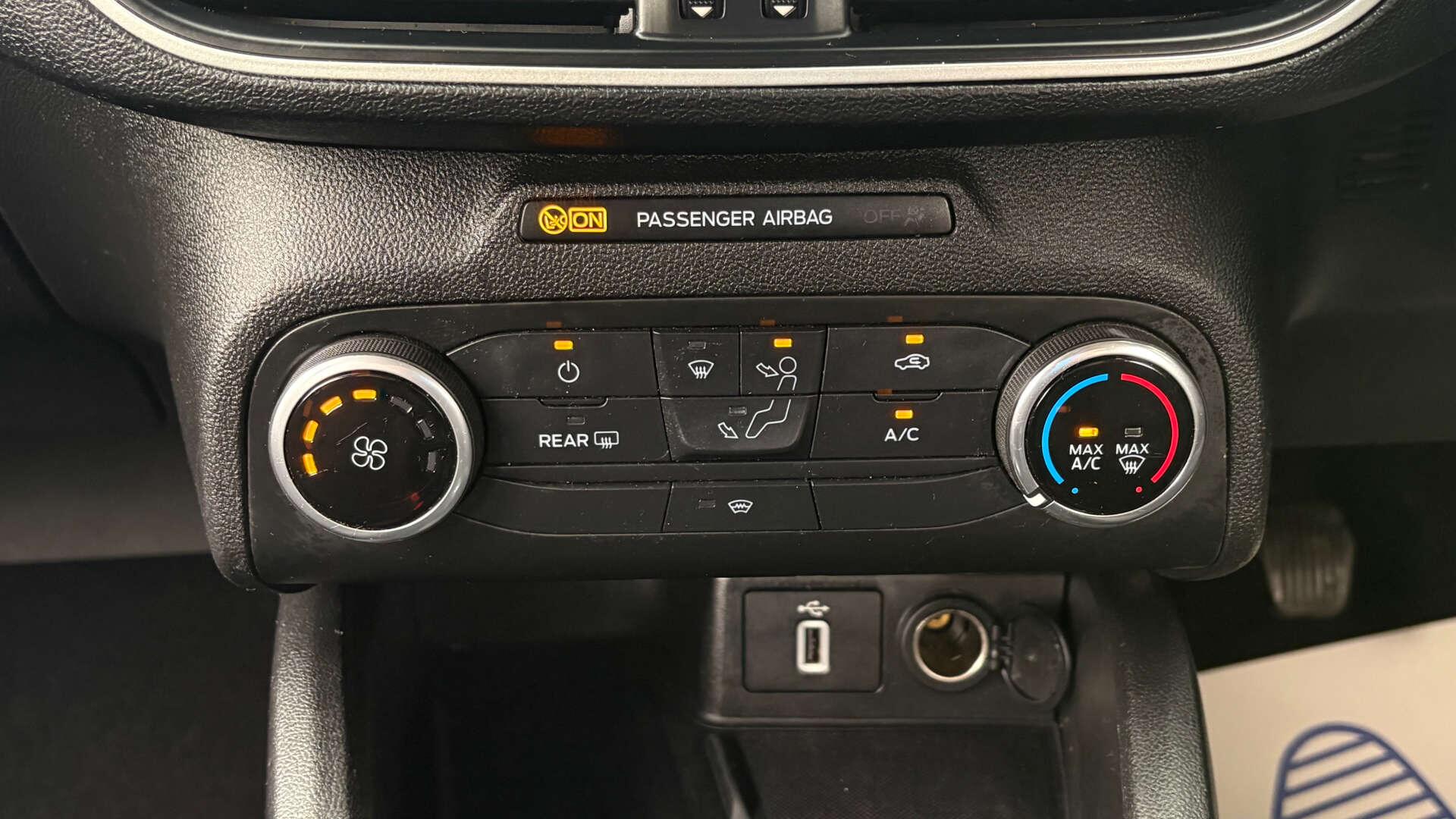 Ford Focus view 30