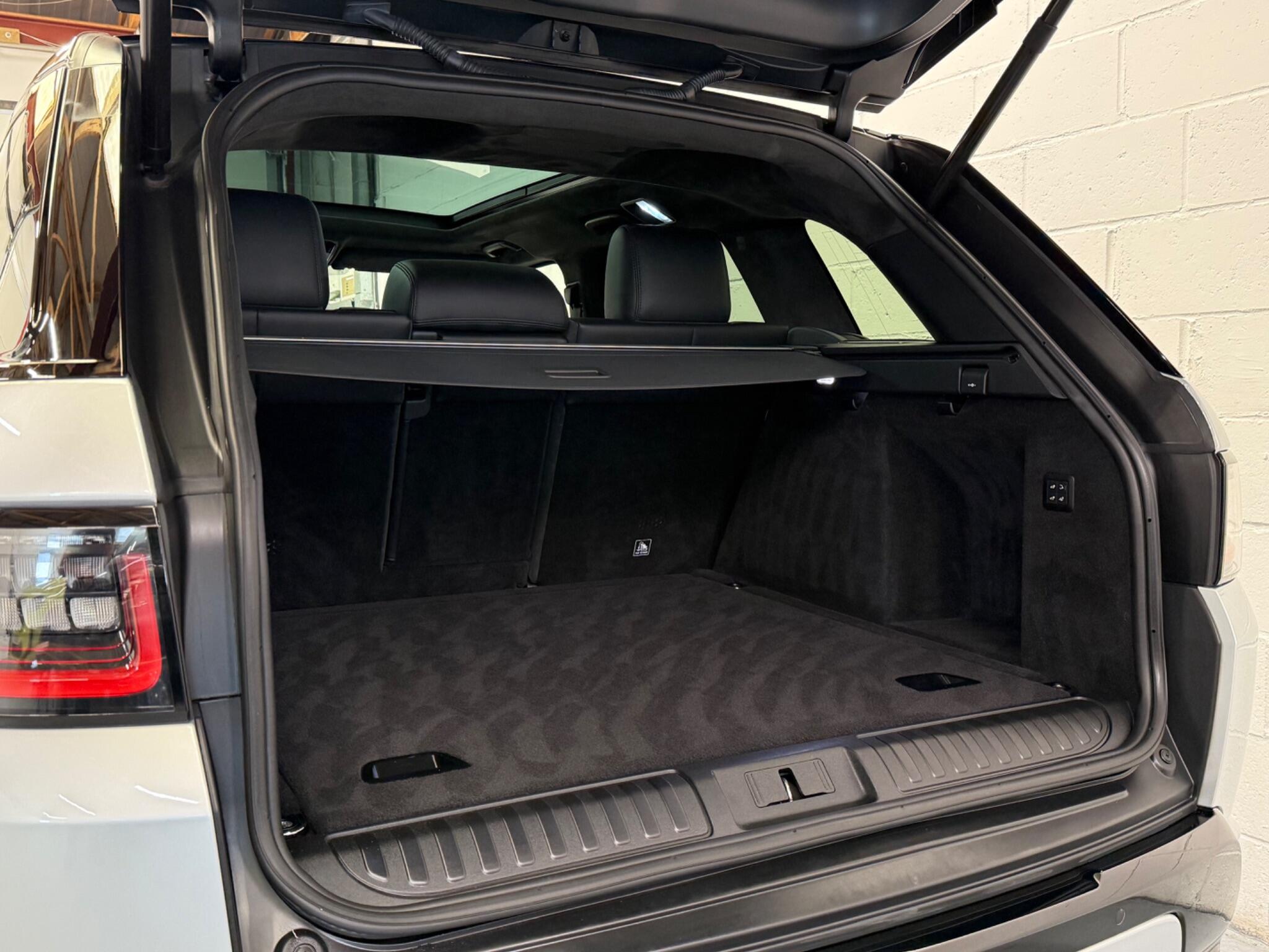 Land Rover Range Rover Sport view 29