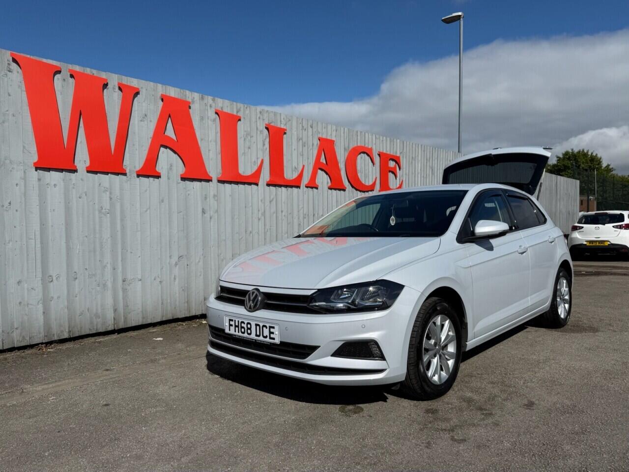 Volkswagen Polo view 17
