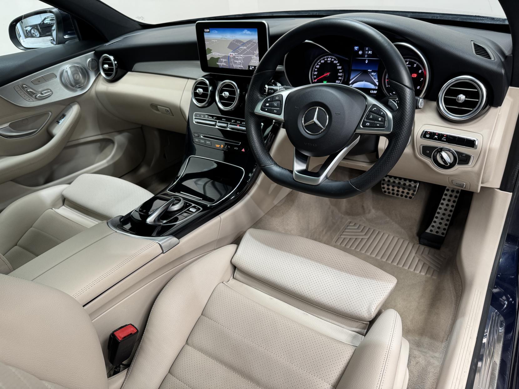 Mercedes-Benz C Class view 20