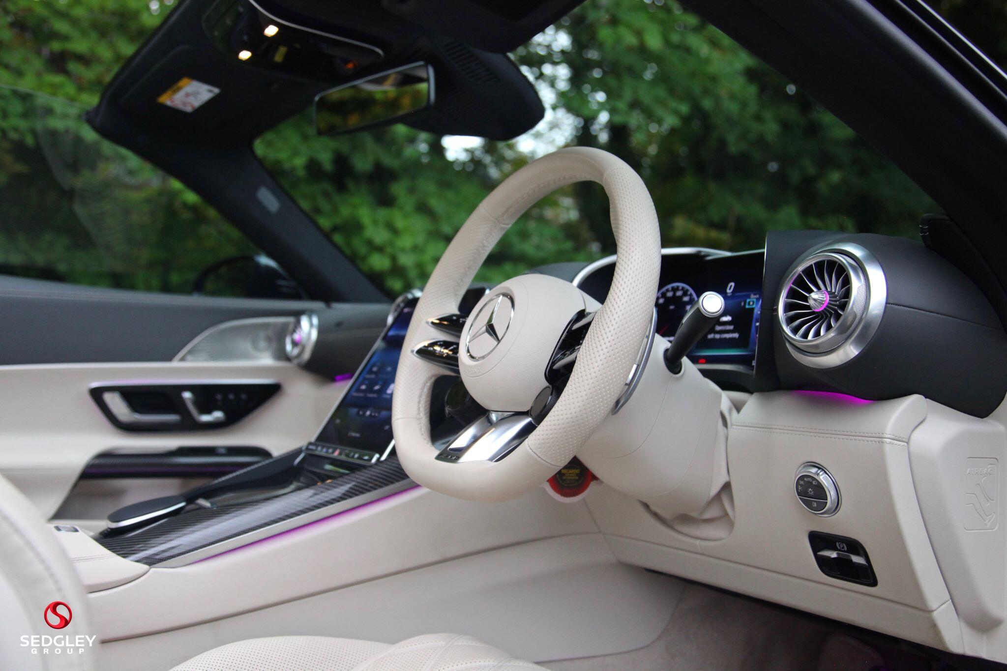 Mercedes-Benz SL view 23