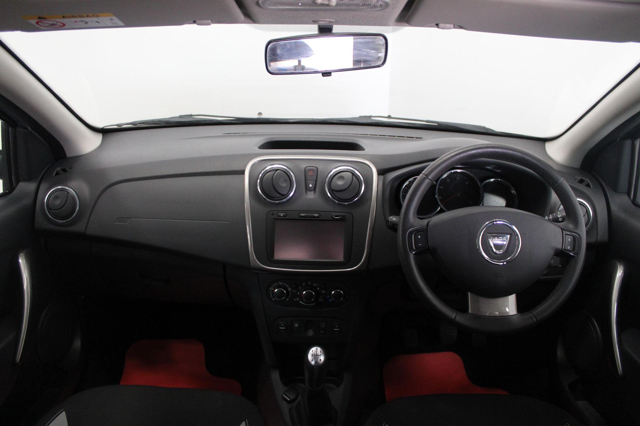 Dacia Sandero view 28