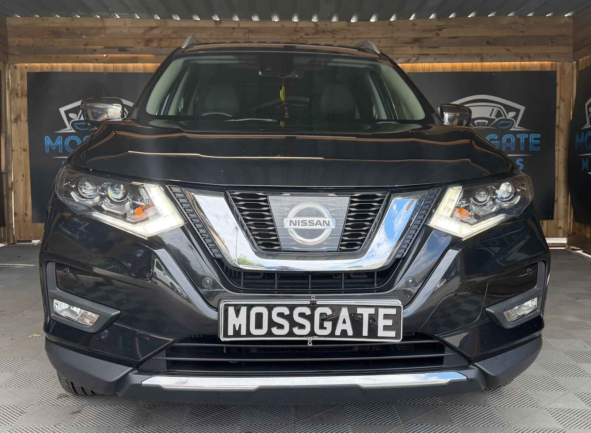 Nissan X-Trail view 4