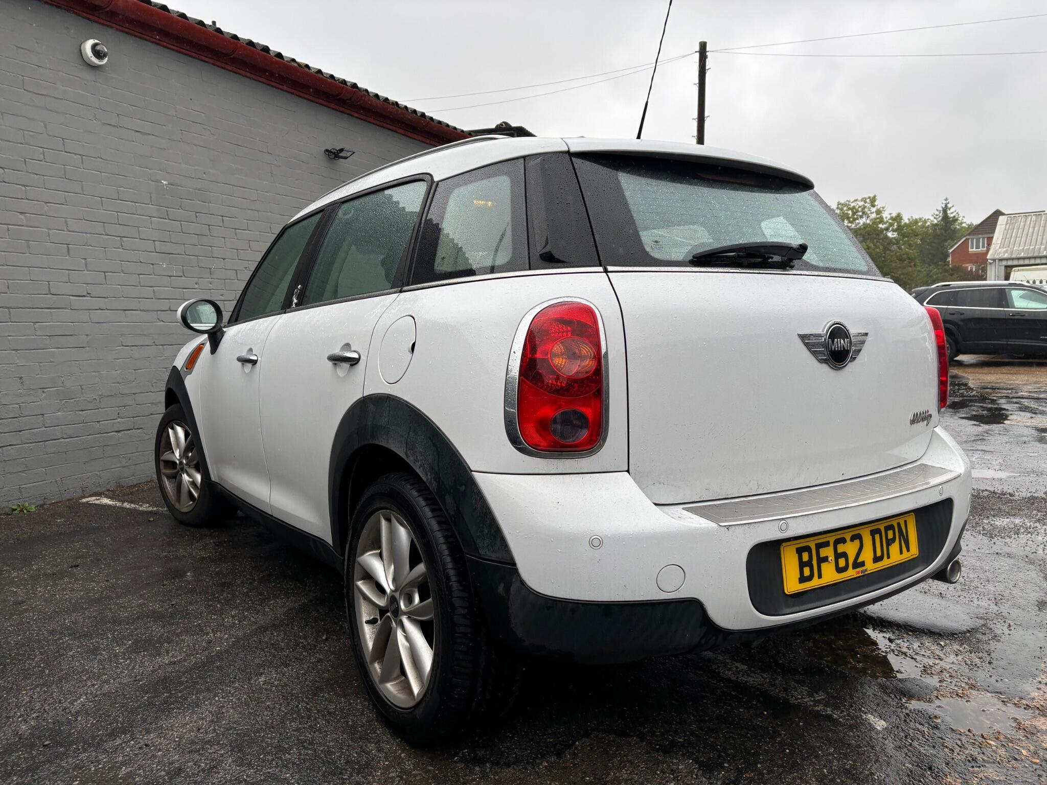 Mini Countryman view 7