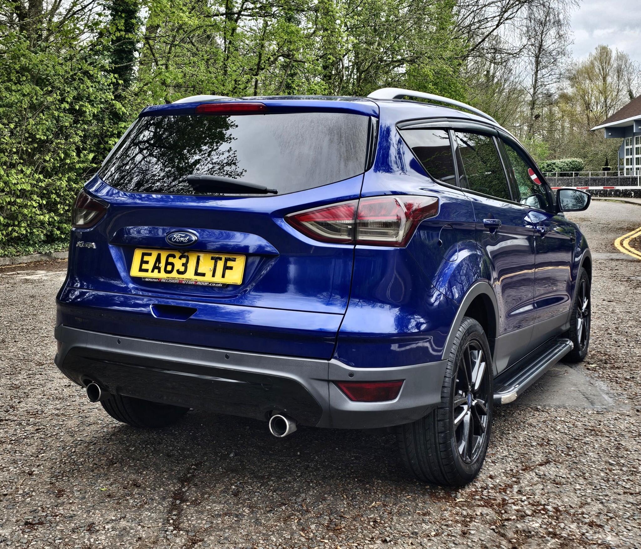 Ford Kuga view 3