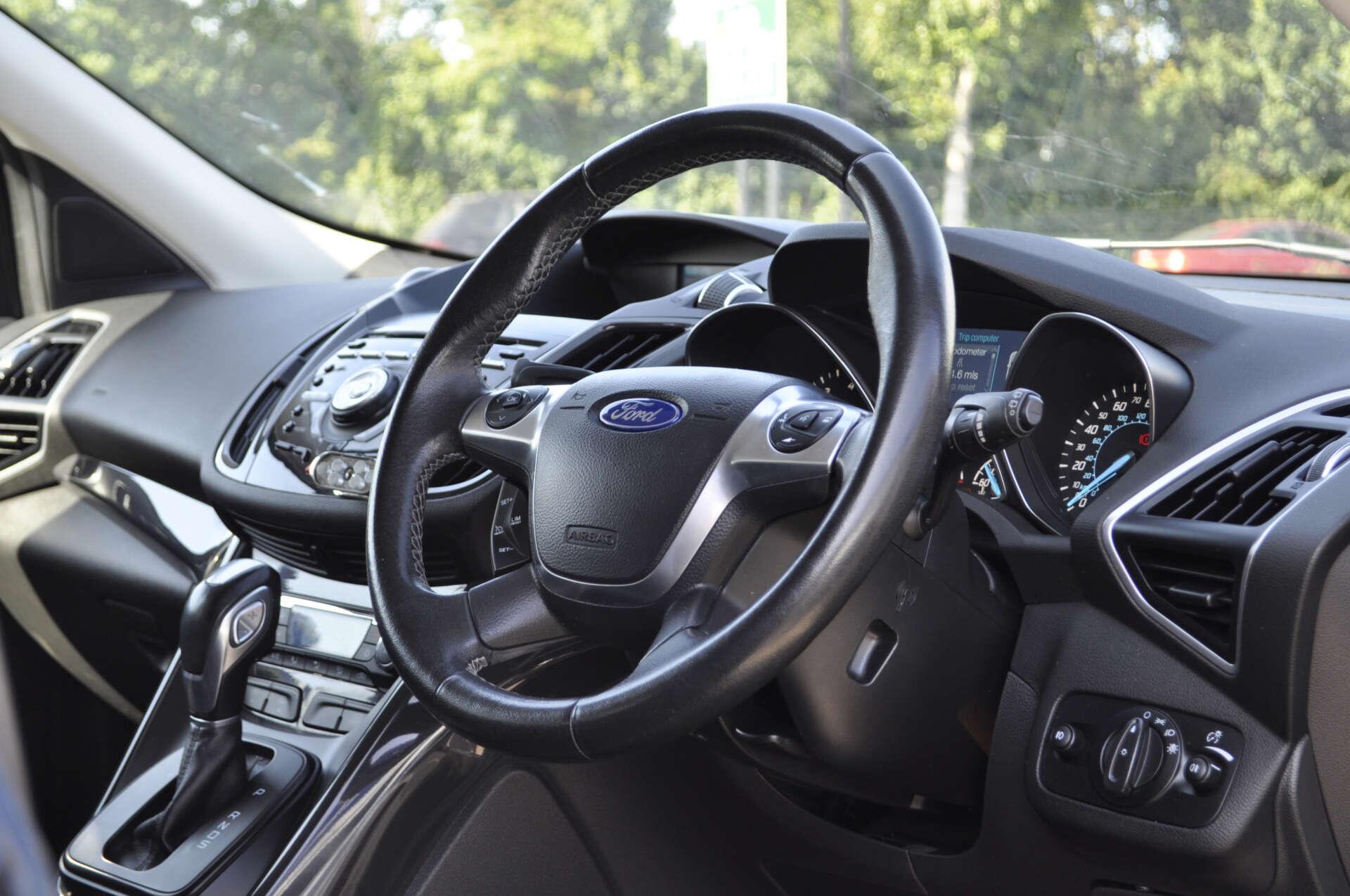 Ford Kuga view 8