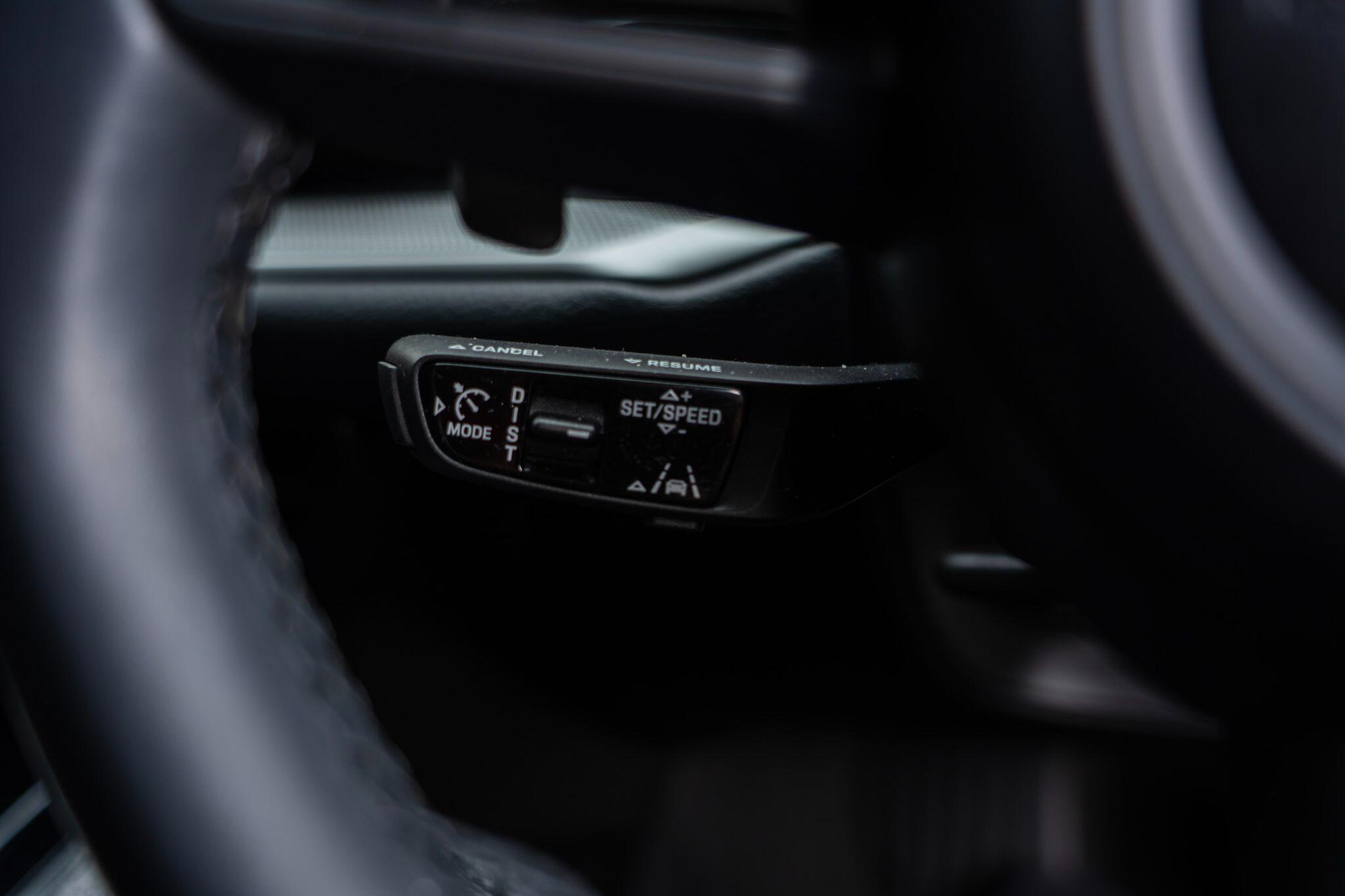 Porsche Cayenne view 28