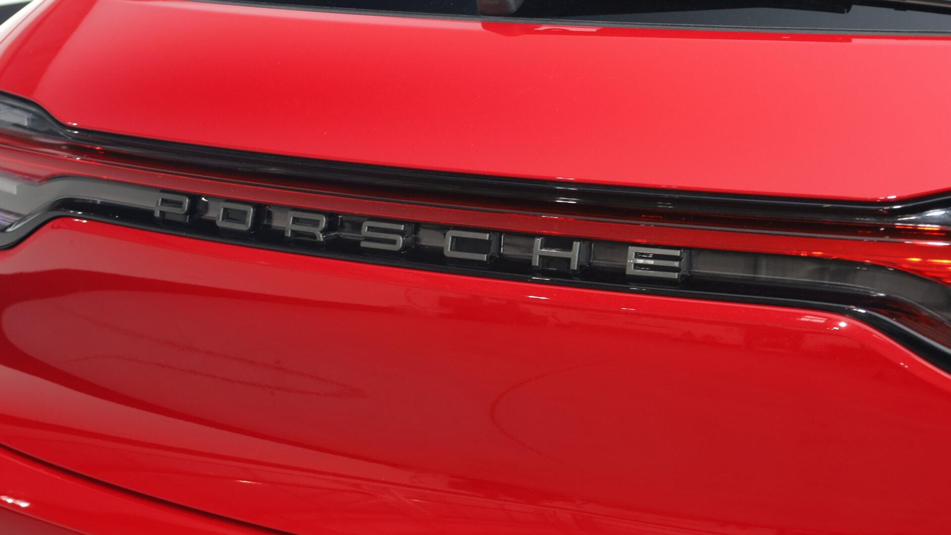 Porsche Macan view 33