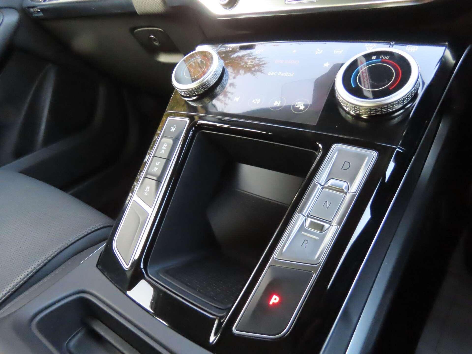Jaguar I-Pace view 13