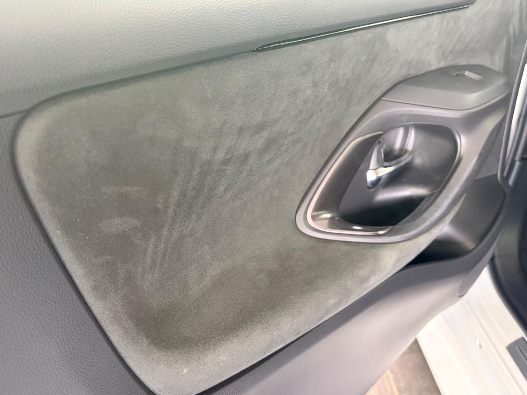 Toyota Yaris view 20
