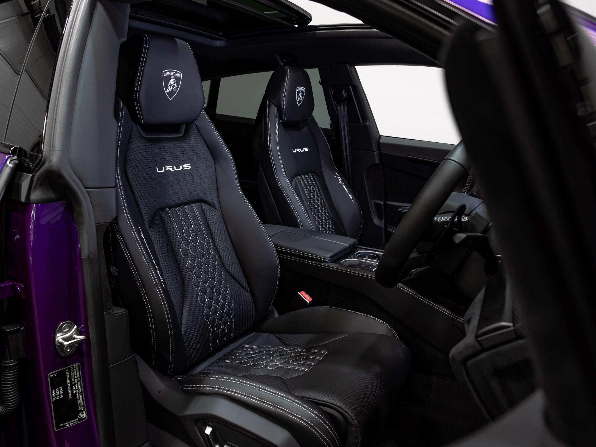 Lamborghini Urus view 2