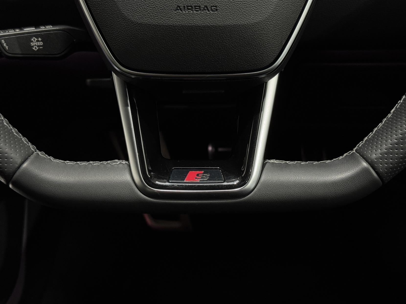 Audi A6 Saloon view 45