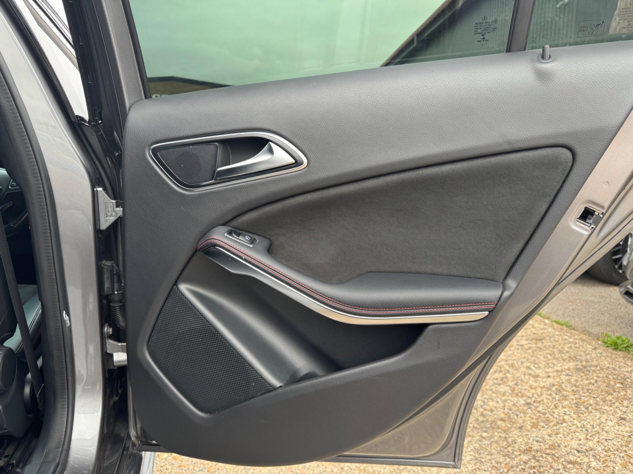 Mercedes-Benz A Class view 29