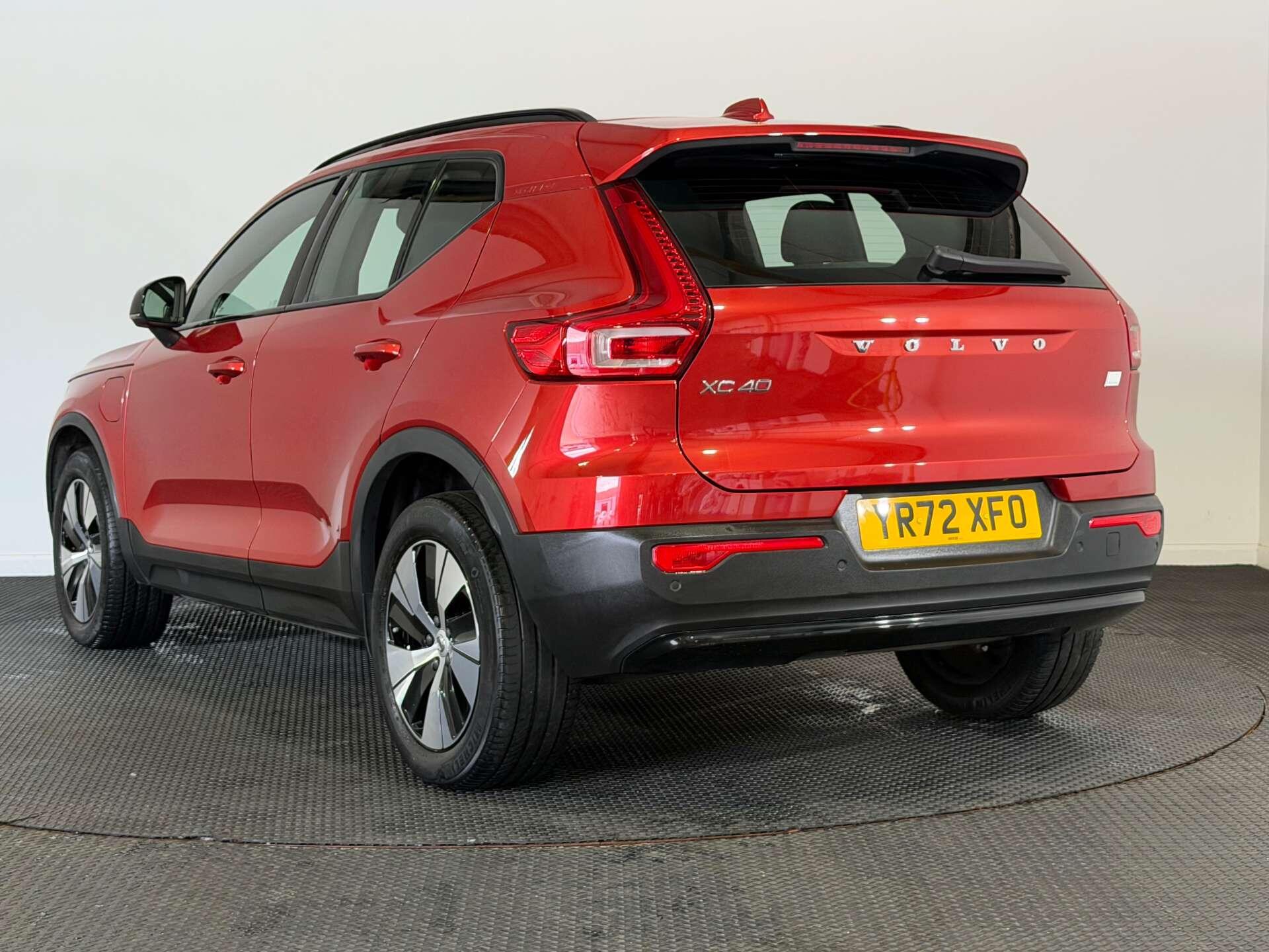 Volvo XC40 view 5
