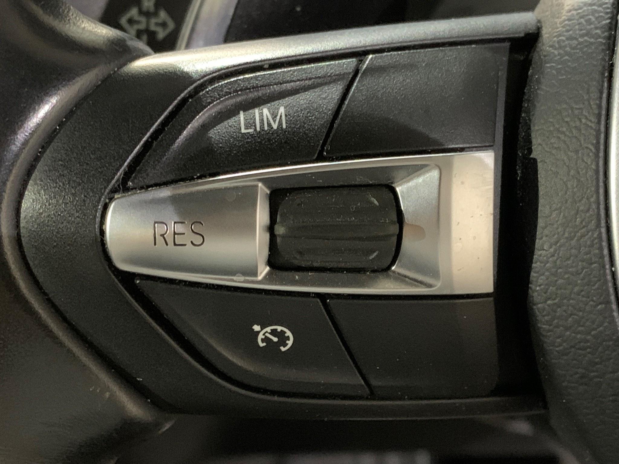 BMW 3 Series view 27
