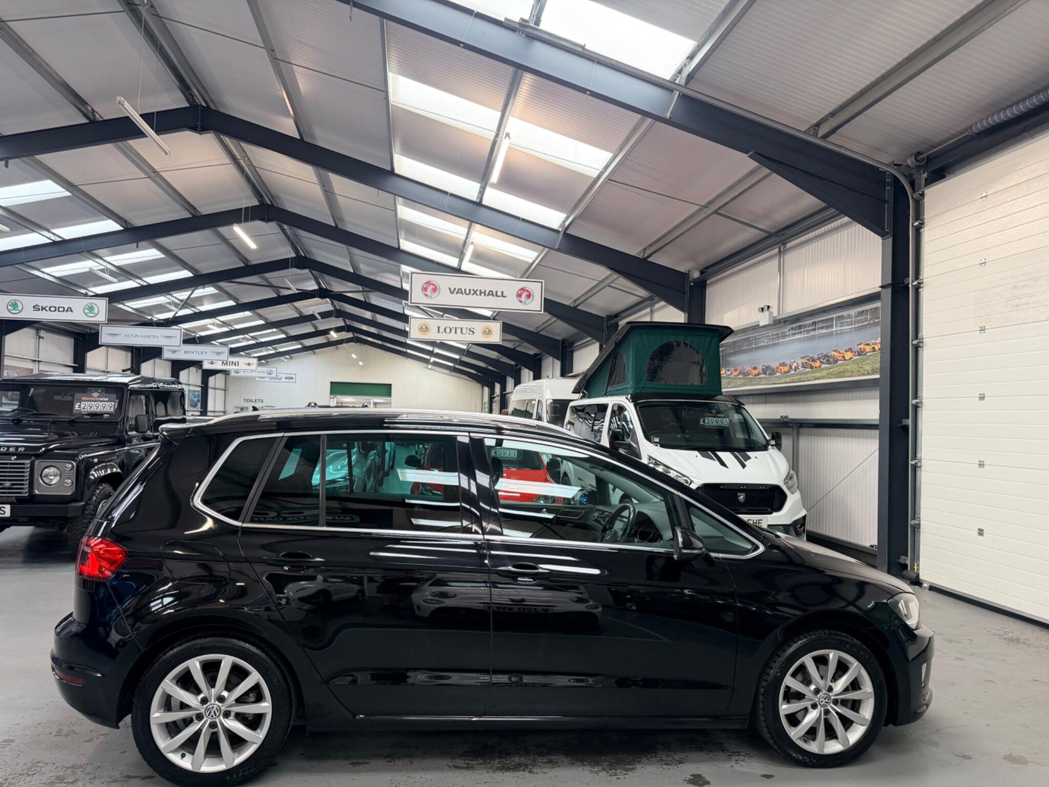 Volkswagen Golf Sportsvan view 13