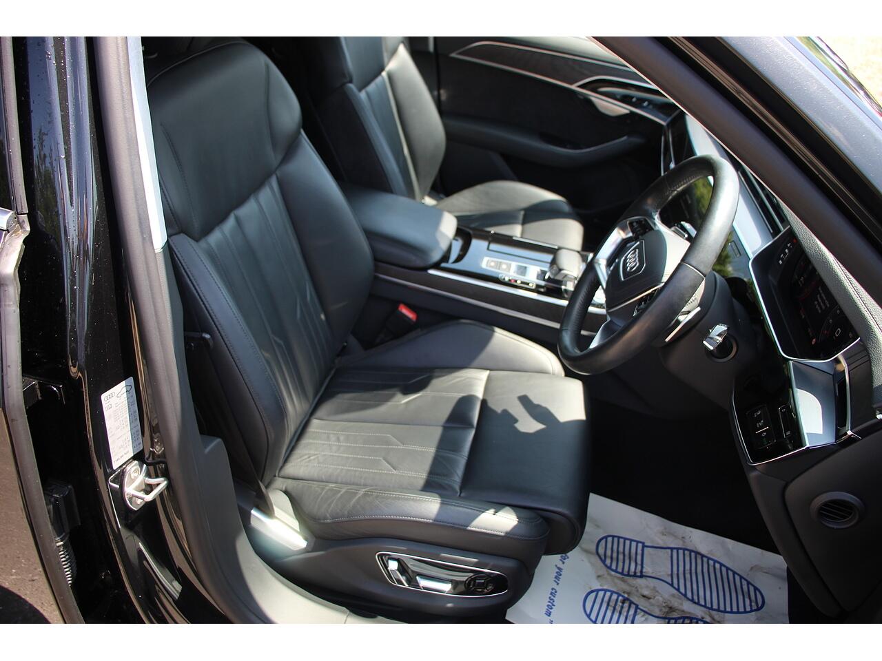 Audi A8 view 15