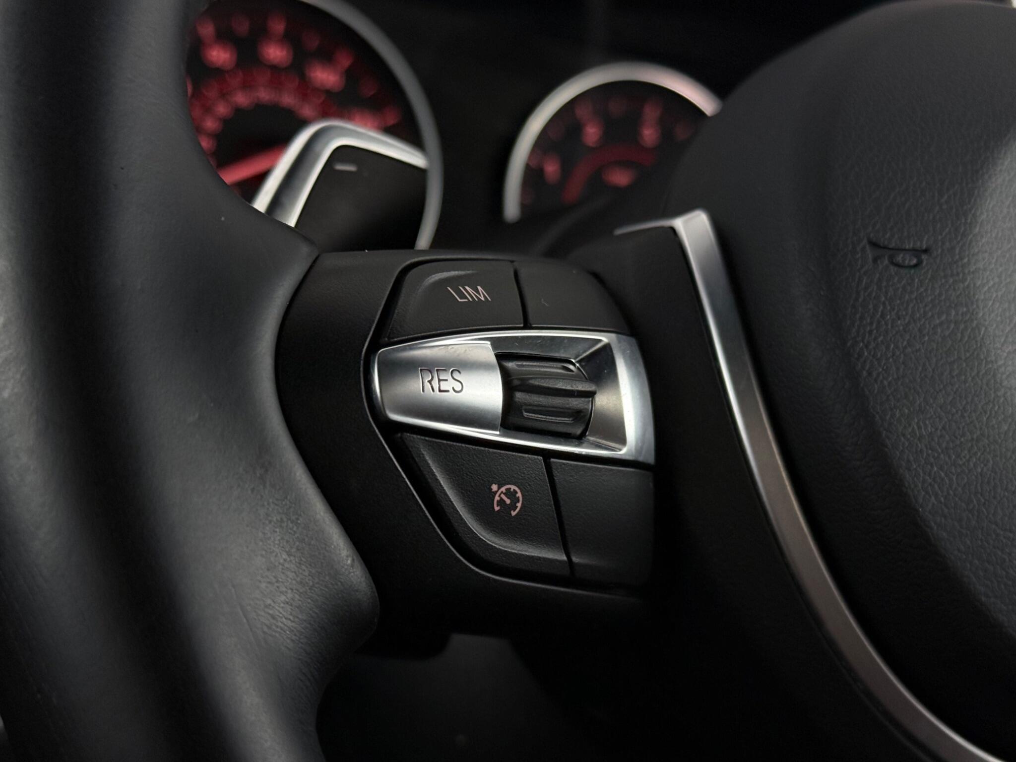 BMW 4 Series view 14