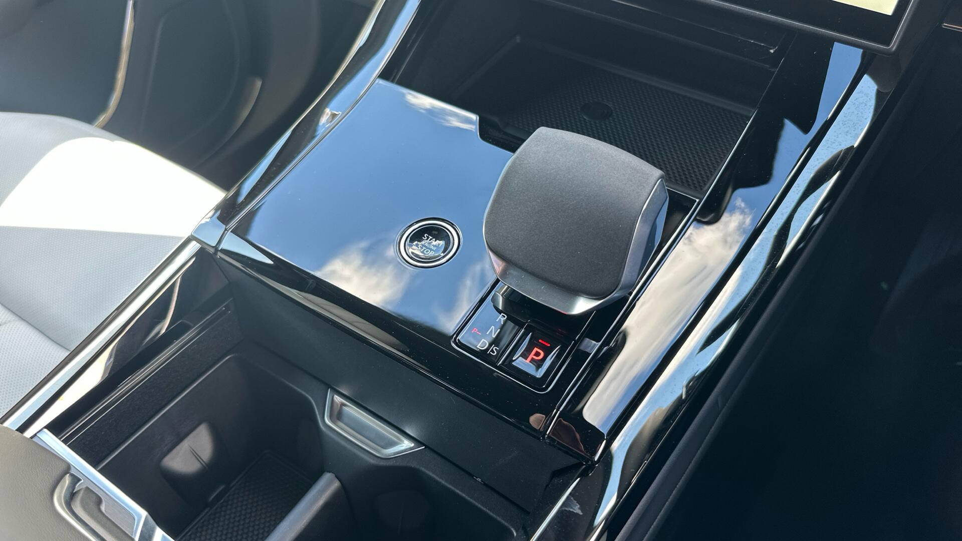 Land Rover Range Rover Sport view 67