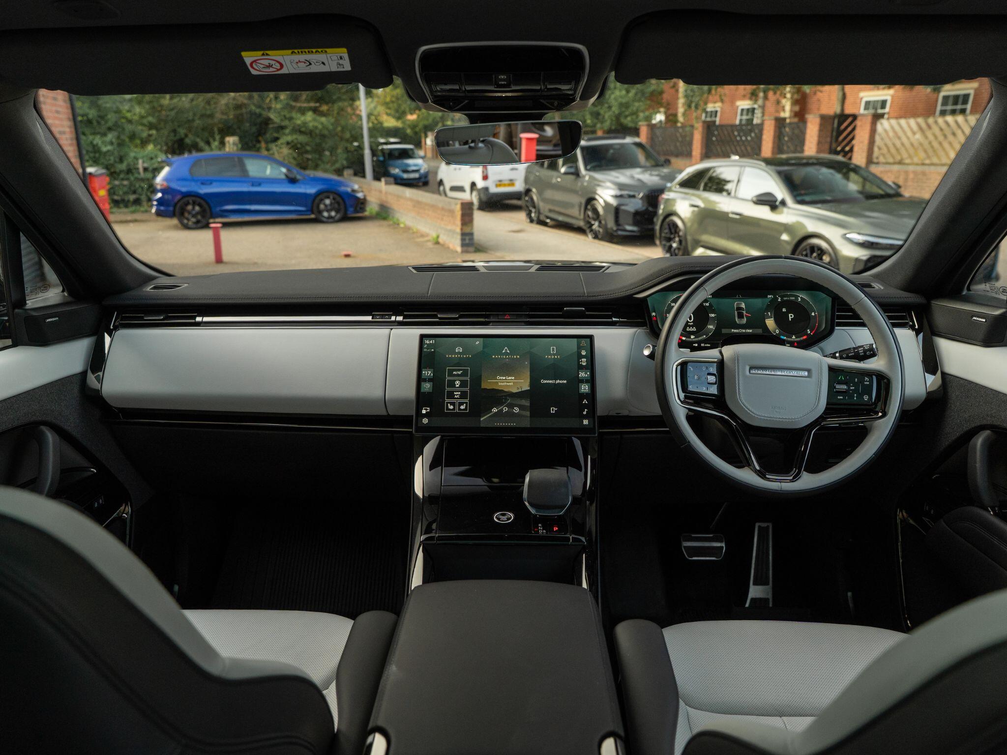 Land Rover Range Rover Sport view 43