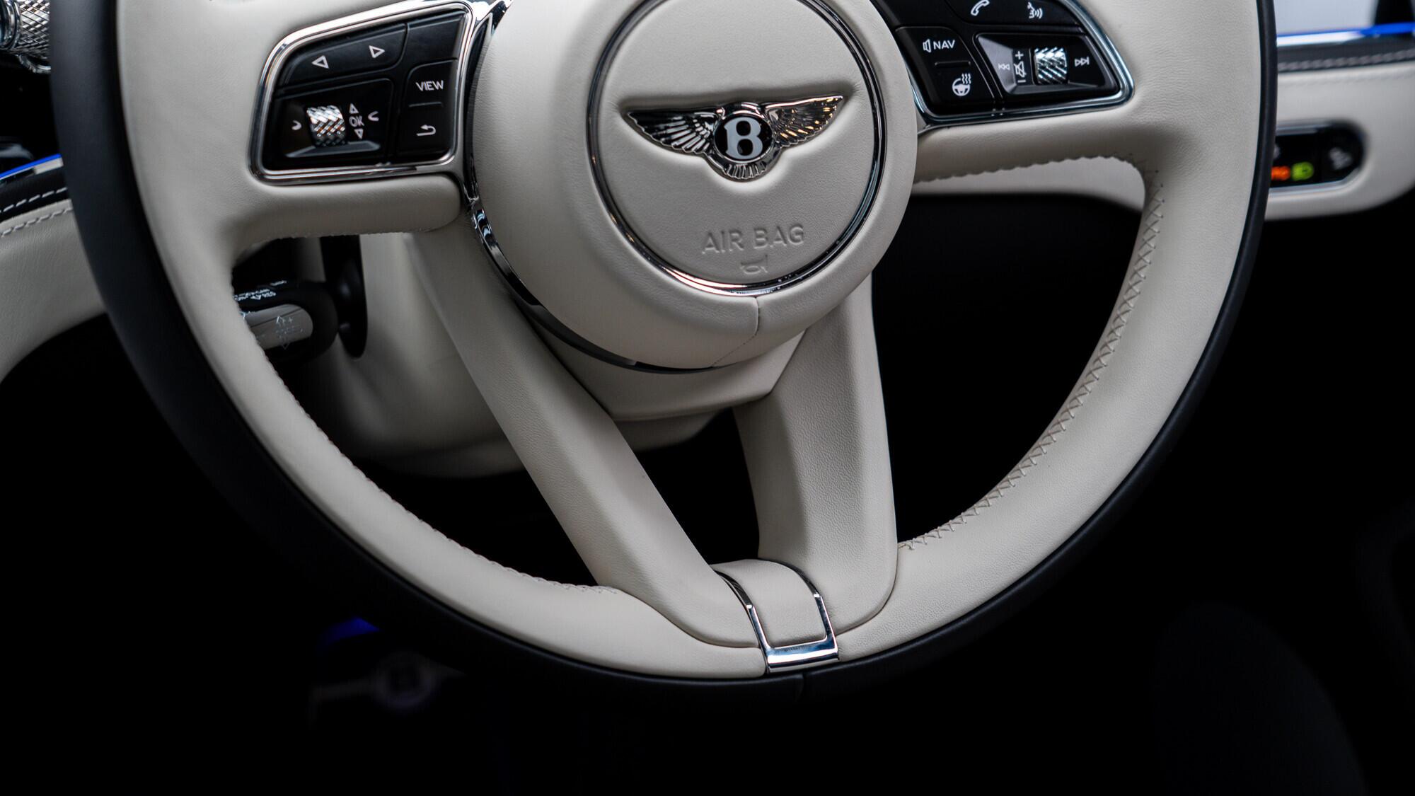 Bentley Flying Spur view 34