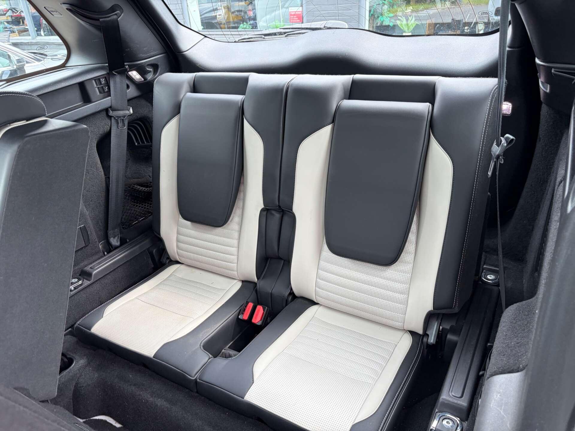Land Rover Discovery Sport view 24