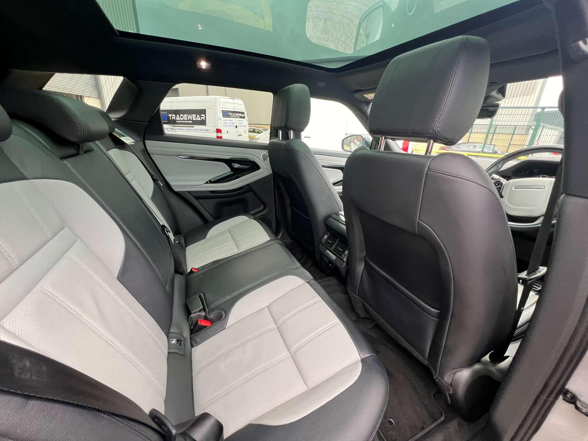 Land Rover Range Rover Evoque view 23